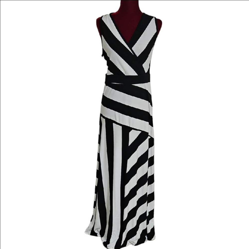 Black & White Striped Maxi Dress Please Read Description For Sizing Info